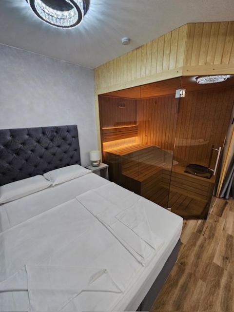 Olympic Wellness & Spa Hotel Белград Екстериор снимка